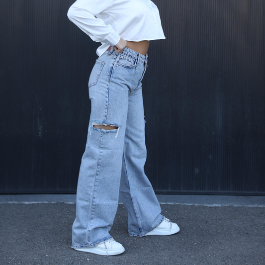 Chic Cut-Out Denim